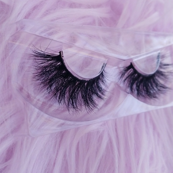 BRAND NEW UNWORN 3D MINK LASHES - Picture 2 of 4